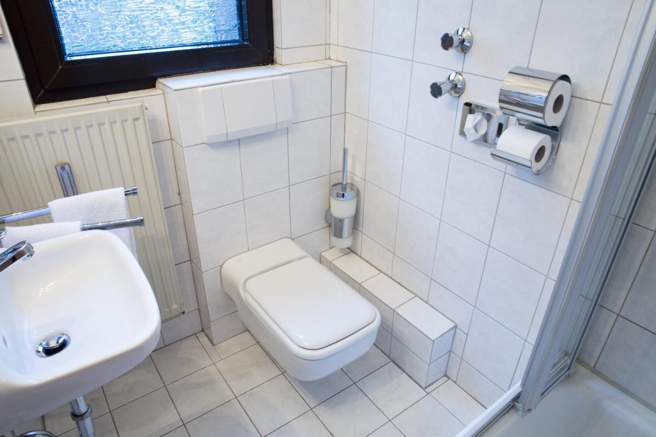 Gaestehaus Hotel Wilms Кёльн Экстерьер фото