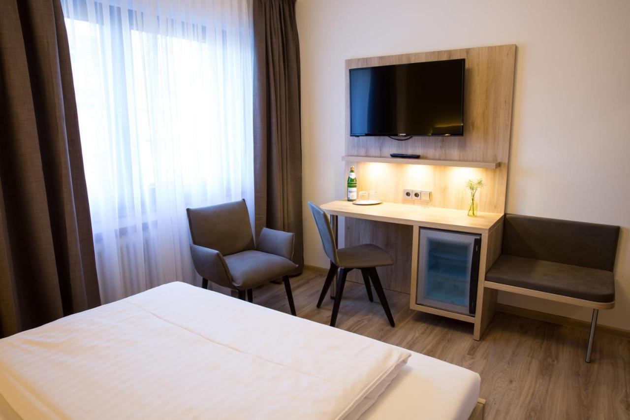Gaestehaus Hotel Wilms Кёльн Экстерьер фото